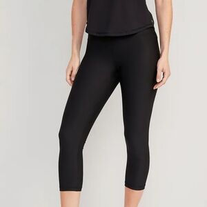 Old Navy Cropped Leggings